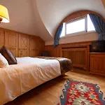 Bouton D'or Courmayeur