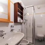 Hotel Bouton D'or 3*