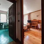 Bouton D'or Courmayeur