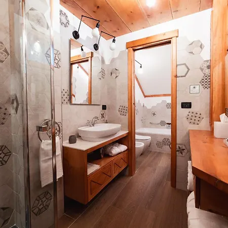 Bouton D'or Szálloda 3*
