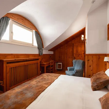 Bouton D'or - 3*