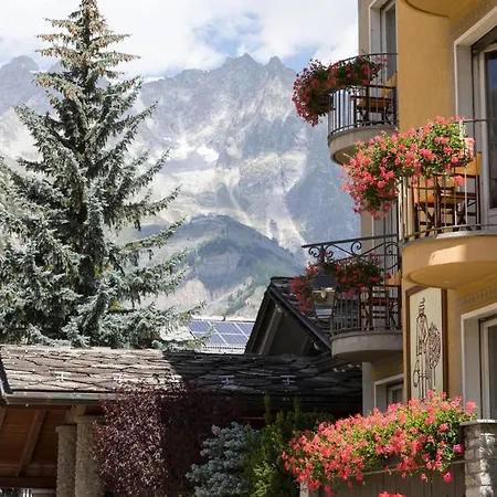 Bouton D'or - Hotel Courmayeur