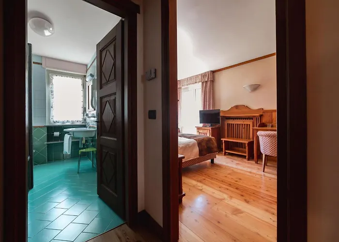 Bouton D'or Courmayeur