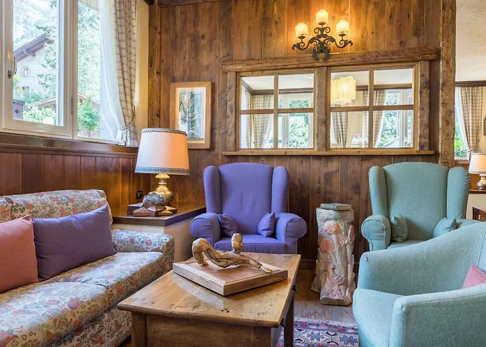 Hotel Bouton D'or 3*